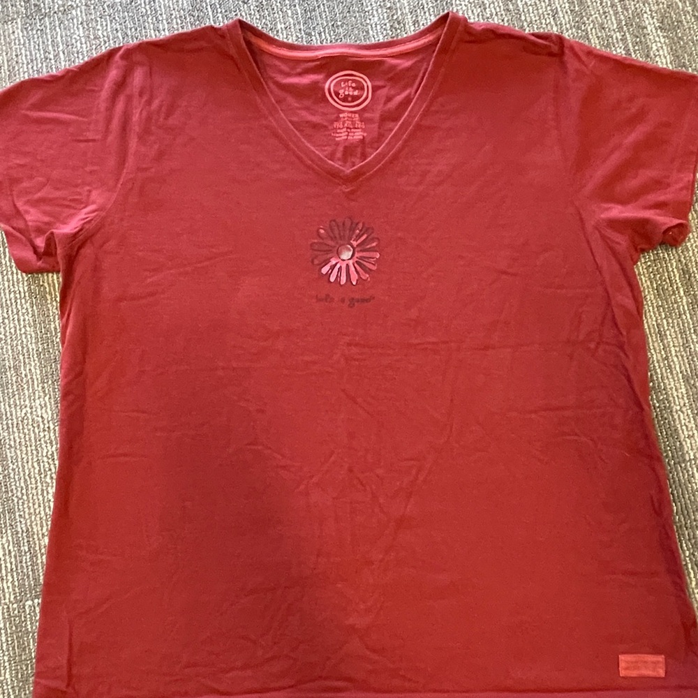Women’s Burnt Red Short Sleeved “Life Is Good” T-Shirt Size XXL